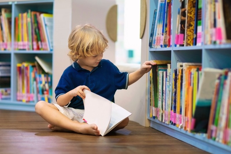 Statt deine alten Kinderbücher im Keller verstauben zu lassen, kannst du sie auch an einen Kindergarten spenden!