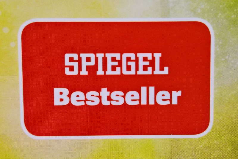 Der „SPIEGEL Bestseller“-Sticker ist in Deutschland sehr angesehen.