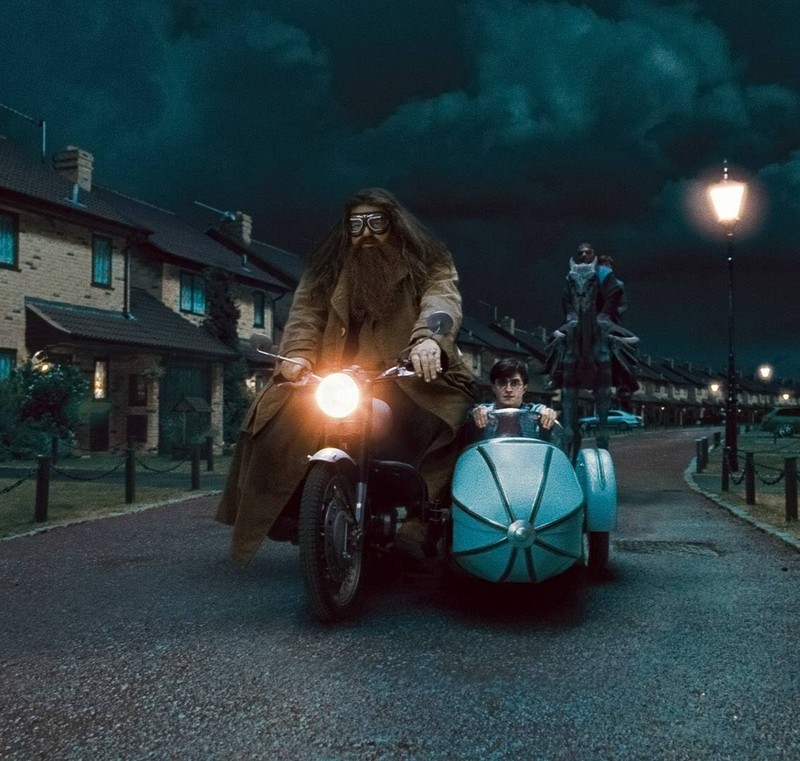 Wieso hat Hagrid in „Harry Potter und der Stein der Weisen“ Sirius' Motorrad?