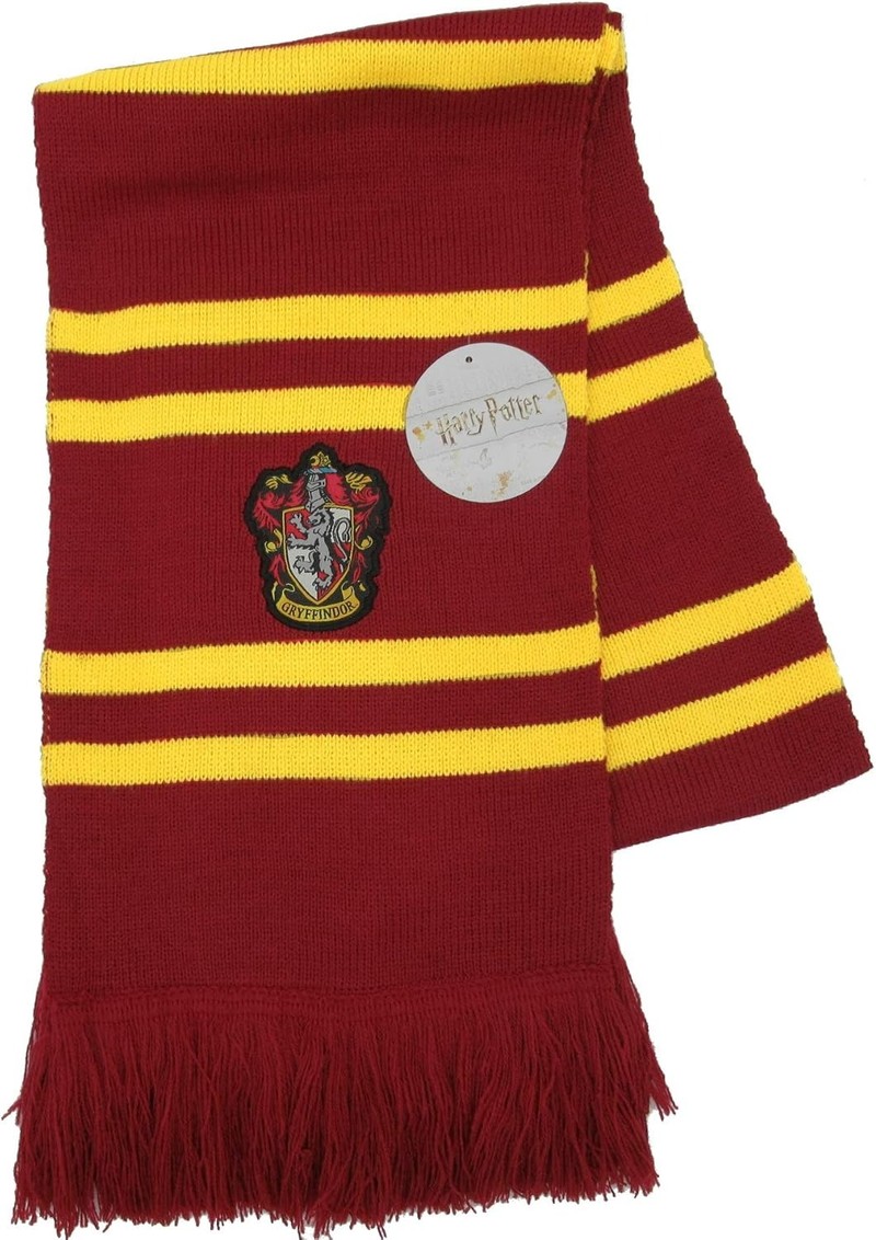 Ob Gryffindor, Slytherin, Hufflepuff oder Ravenclaw: Mit einem Schal können Fans die Zugehörigkeit zu ihrem Lieblingshaus zeigen.