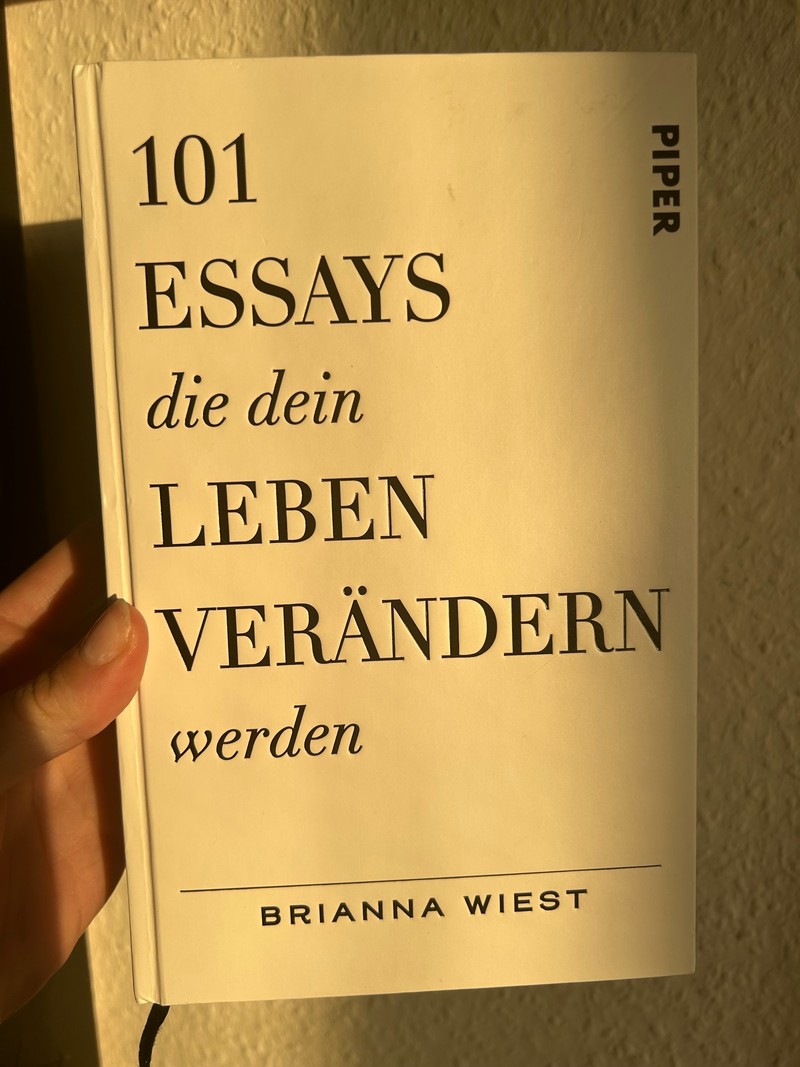 Brianna Wiest hilft dabei, die richtigen Neujahrsvorsätze zu finden.