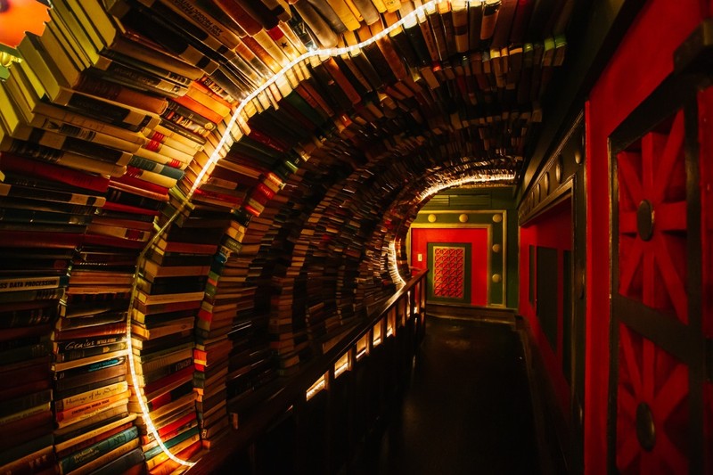 Der Büchertunnel im Last Bookshop, Los Angeles