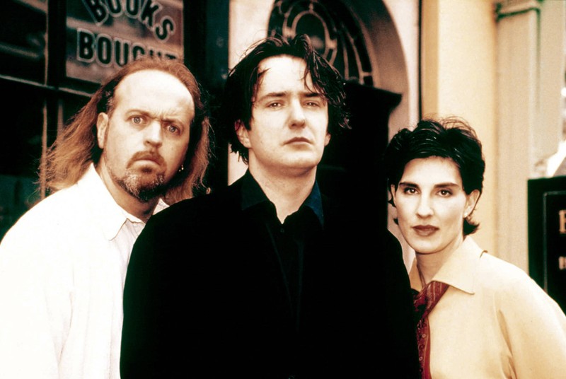 „Black Books“ ist eine liebenswerte und humorvolle Serie über das Arbeitsleben in einem Buchladen.