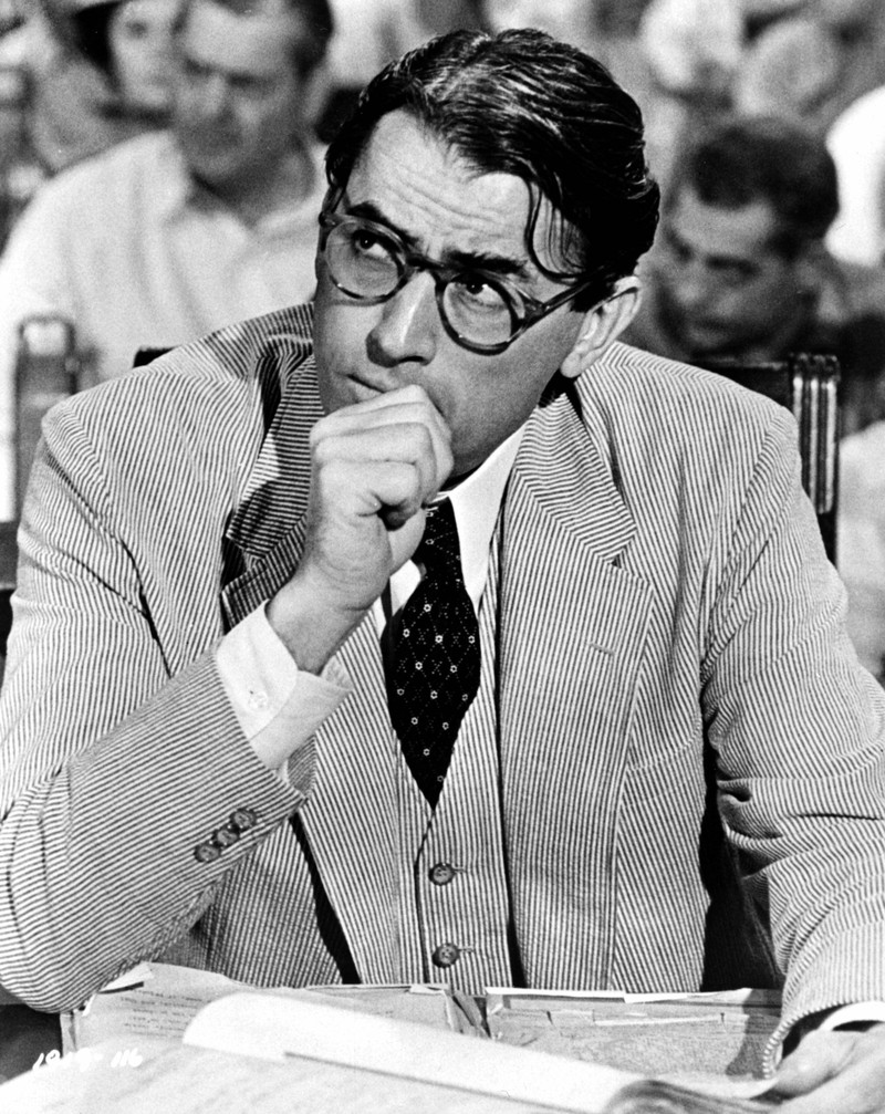 Atticus Finch würde sich für seine Mitbewohner*innen einsetzen und ihnen mit offenem Ohr zuhören.