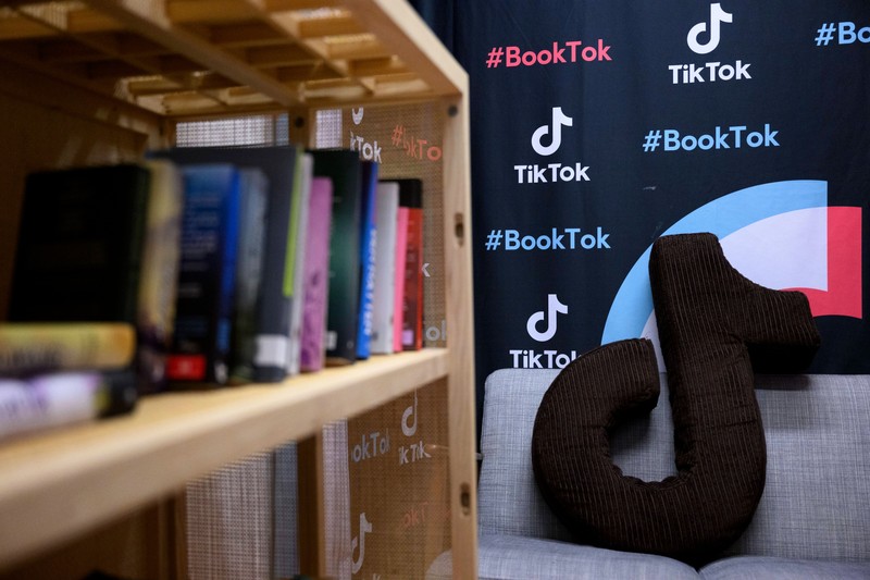 BookTok und Bookstagram sind feste Begriffe in der Welt der Bücher.