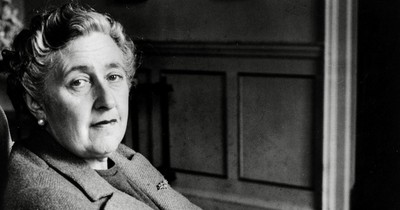 Die 10 meistverkauften Schriftsteller*innen aller Zeiten