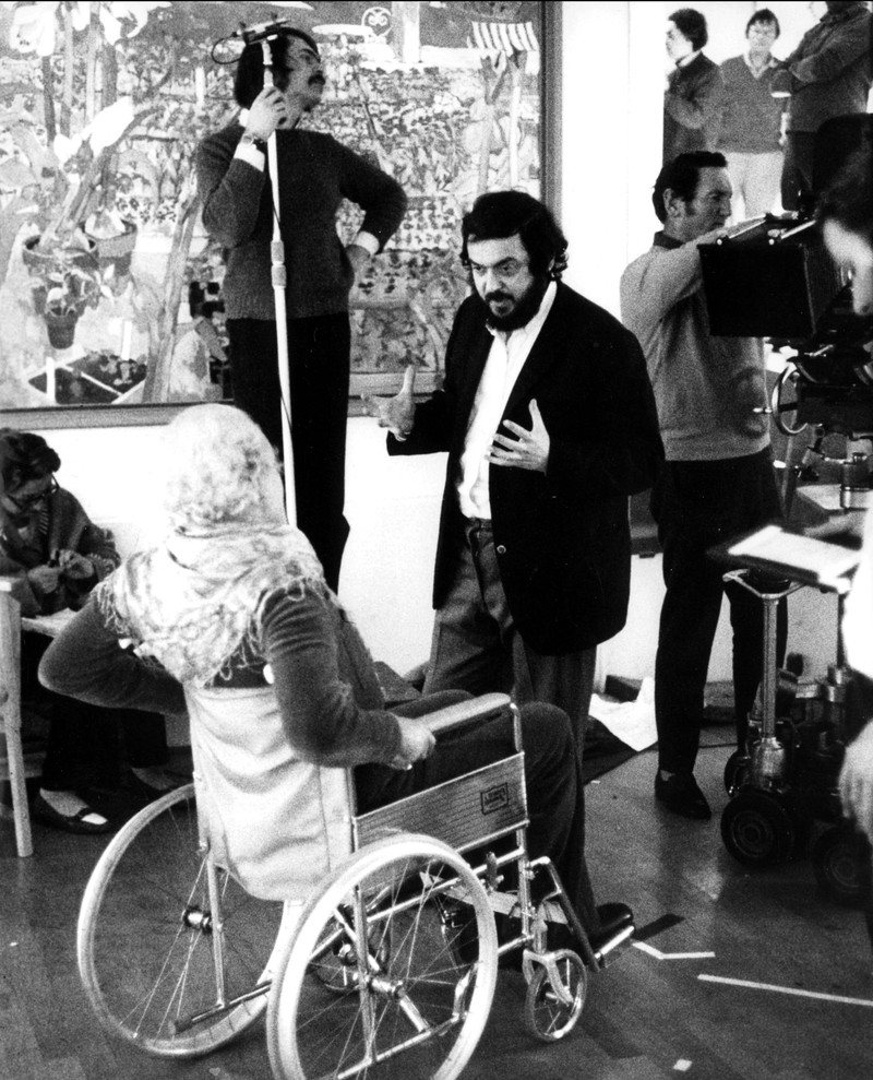 Stanley Kubrick bei den Dreharbeiten zu „A Clockwork Orange“.