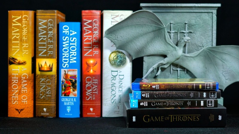 Die Originalausgabe „A Song of Ice and Fire“ umfasst fünf Bände.